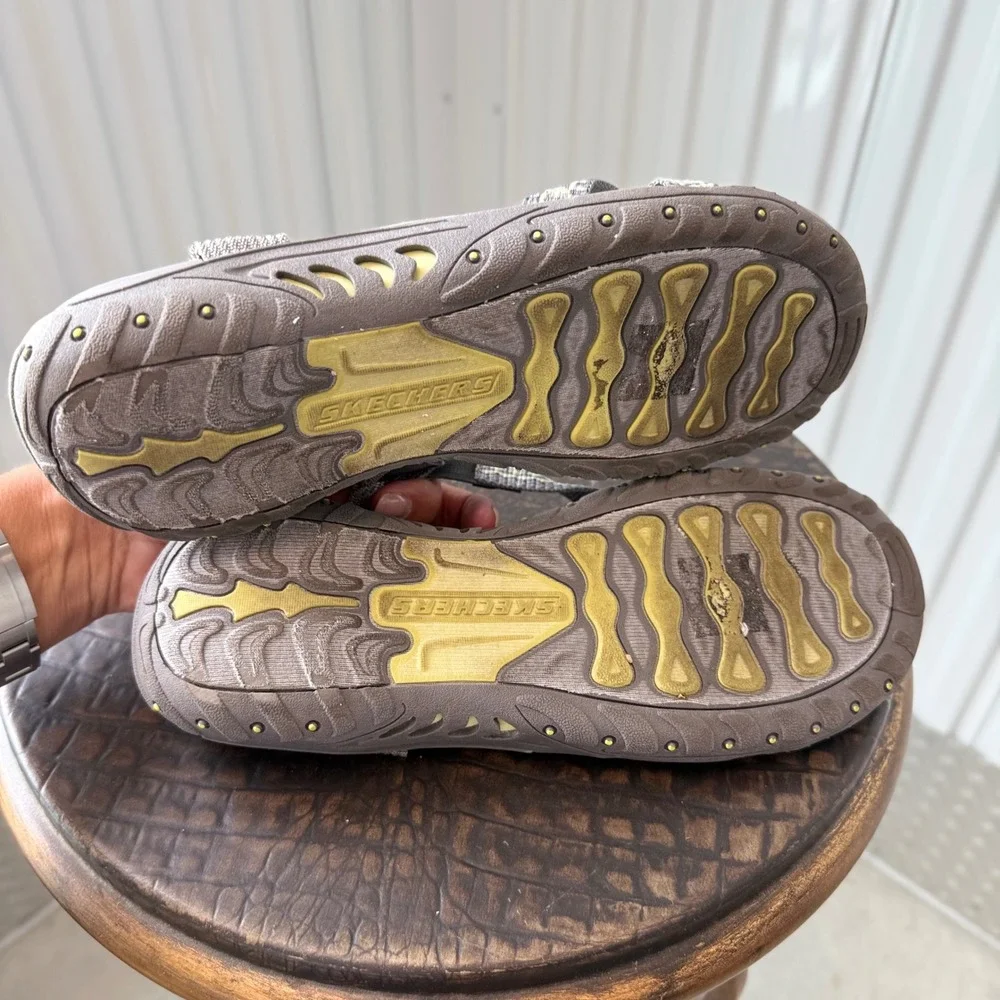 Skechers Outdoor Lifestyle Sandals Women 8 Gray Excellent Strappy Hiking Buckle